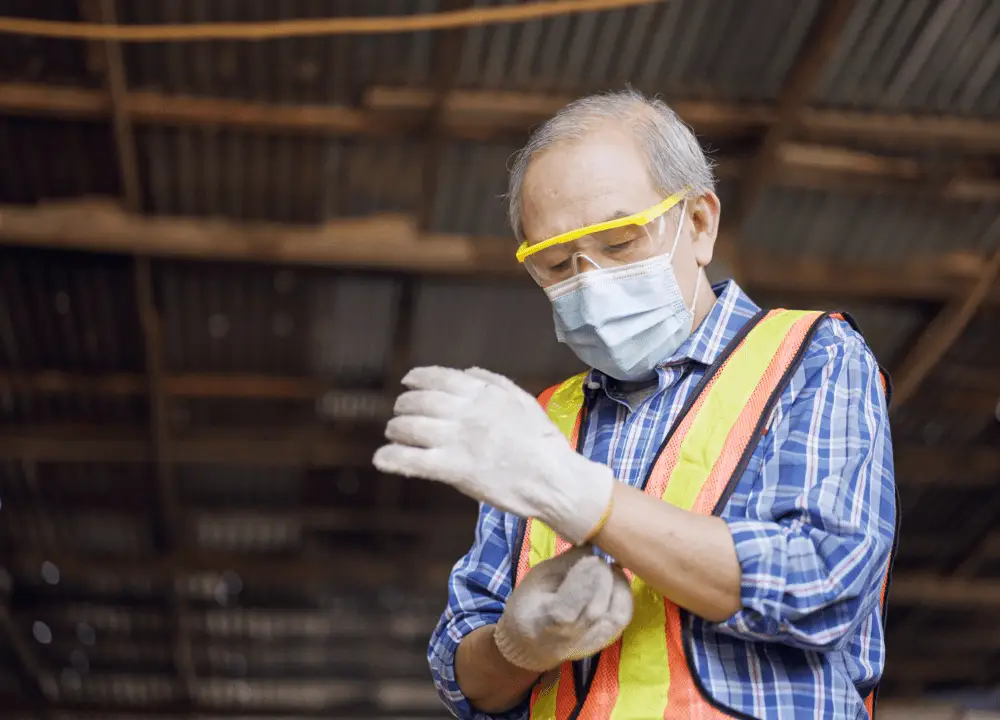 Person affected by asbestos-related mesothelioma