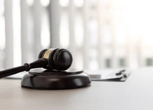 Gavel representing asbestos lawsuits against Pittsburg Corning